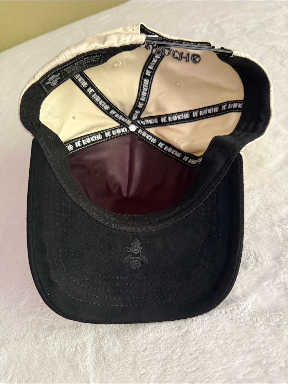 De Rancho Cream and Black Embellished Cowboy Baseball Cap - Picture 7 of 8